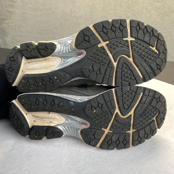 New Balance ML2002RB Black Grey White Suede OG Men’s Size 8D - Picture 6 of 16